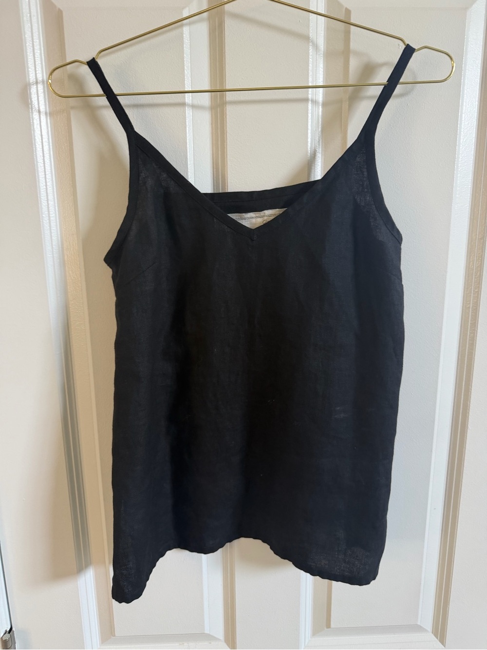 2 perfect linen tank tops